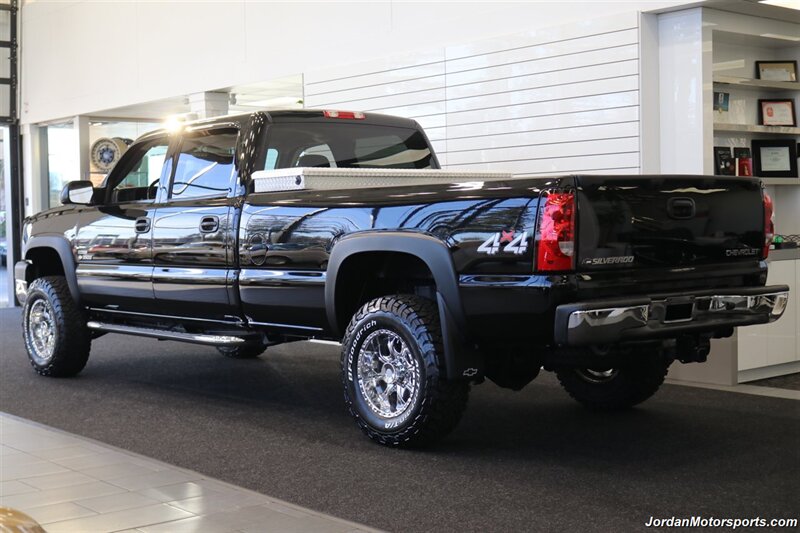 2005 Chevrolet Silverado 3500 LT  100% RUST & CORROSION FREE* 5-POSITION EFI LIVE TUNER* MBRP EXHAUST * NEW 33 "BFG KO3 10-PLYS* CREW CAB LONG BED 1-TON* 2 "LEVELING KIT* LINEX SPRAY IN BED LINER - Photo 5 - Portland, OR 97230