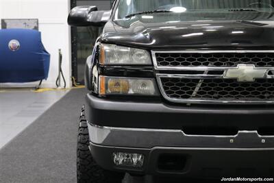 2005 Chevrolet Silverado 3500 LT  100% RUST & CORROSION FREE* 5-POSITION EFI LIVE TUNER* MBRP EXHAUST * NEW 33 "BFG KO3 10-PLYS* CREW CAB LONG BED 1-TON* 2 "LEVELING KIT* LINEX SPRAY IN BED LINER - Photo 39 - Portland, OR 97230