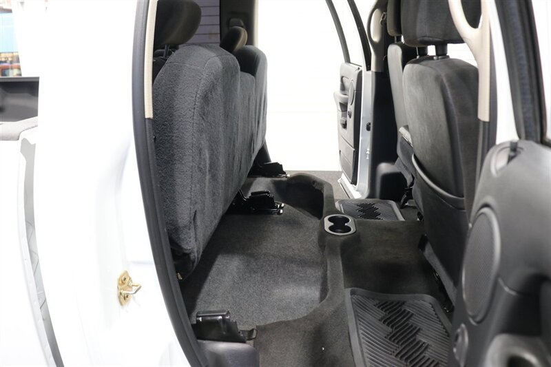 2004 Dodge Ram 3500 SLT - Photo 83 - Portland, OR 97230