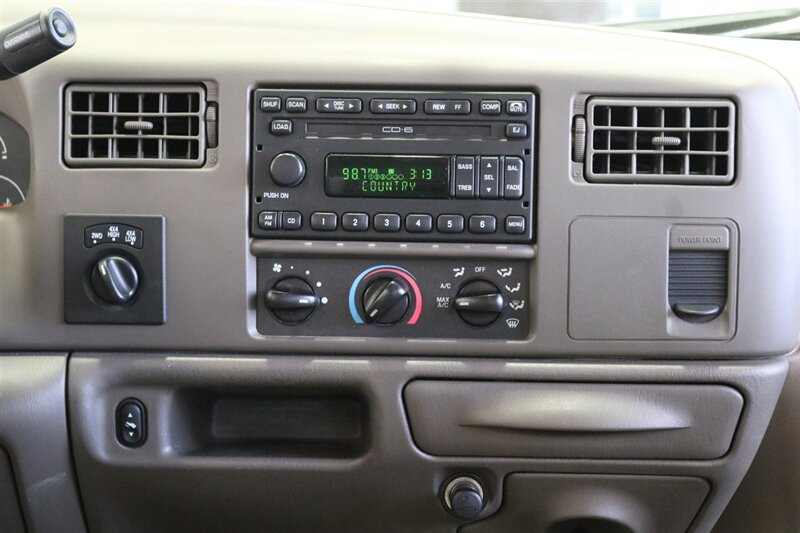 2002 Ford F-350 Super Duty Lariat 4dr Crew Cab Lariat 1-OWNER* NEVER HAD 5TH WHEEL-GOOSENECK* 0-RUST* ALL BOOKS-SERVICE RECORDS SINCE NEW-KEYS-WINDOW STICKER* NEW 2.5 "LEVEL LIFT W/ NEW 33 "BFG KO3s & BILSTEIN 5100s/ NEW BRAKES - ROTORS - Photo 90 - Portland, OR 97230