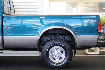 2002 Ford F-350 Super Duty Lariat 4dr Crew Cab Lariat 1-OWNER* NEVER HAD 5TH WHEEL-GOOSENECK* 0-RUST* ALL BOOKS-SERVICE RECORDS SINCE NEW-KEYS-WINDOW STICKER* NEW 2.5 "LEVEL LIFT W/ NEW 33 "BFG KO3s & BILSTEIN 5100s/ NEW BRAKES - ROTORS - Photo 53 - Portland, OR 97230
