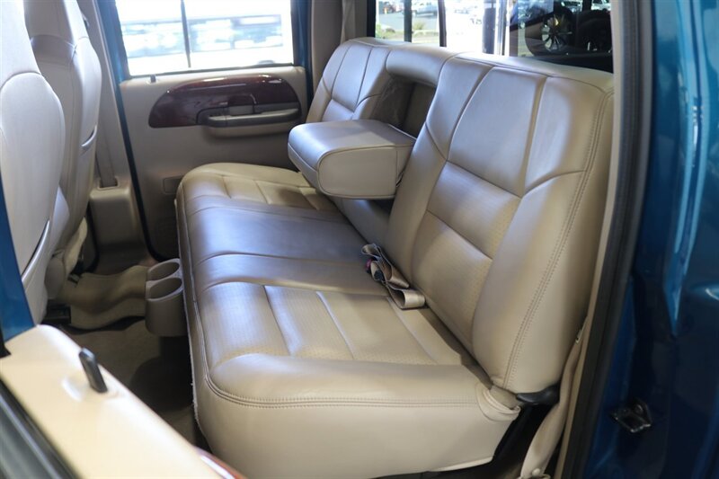 2002 Ford F-350 Super Duty Lariat 4dr Crew Cab Lariat 1-OWNER* NEVER HAD 5TH WHEEL-GOOSENECK* 0-RUST* ALL BOOKS-SERVICE RECORDS SINCE NEW-KEYS-WINDOW STICKER* NEW 2.5 "LEVEL LIFT W/ NEW 33 "BFG KO3s & BILSTEIN 5100s/ NEW BRAKES - ROTORS - Photo 18 - Portland, OR 97230