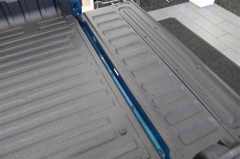 2002 Ford F-350 Super Duty Lariat 4dr Crew Cab Lariat 1-OWNER* NEVER HAD 5TH WHEEL-GOOSENECK* 0-RUST* ALL BOOKS-SERVICE RECORDS SINCE NEW-KEYS-WINDOW STICKER* NEW 2.5 "LEVEL LIFT W/ NEW 33 "BFG KO3s & BILSTEIN 5100s/ NEW BRAKES - ROTORS - Photo 48 - Portland, OR 97230
