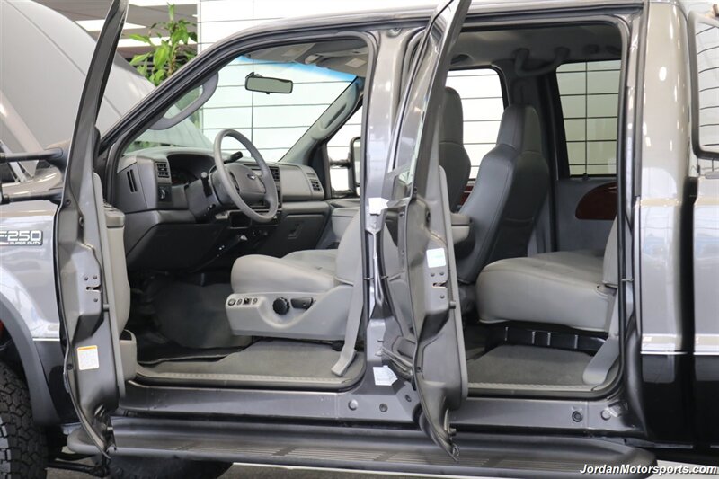 2003 Ford F-250 Lariat  SAME OWNER FOR LAST 20 YEARS* LEVELED ON NEW 35 " TOYO'S AT-3 10-PLY* SPRAY IN BED LINER* ALL BOOKS & KEYS* 0-RUST* FULL FRESH SERVICE* EXCELLENT CONDITION - Photo 64 - Portland, OR 97230