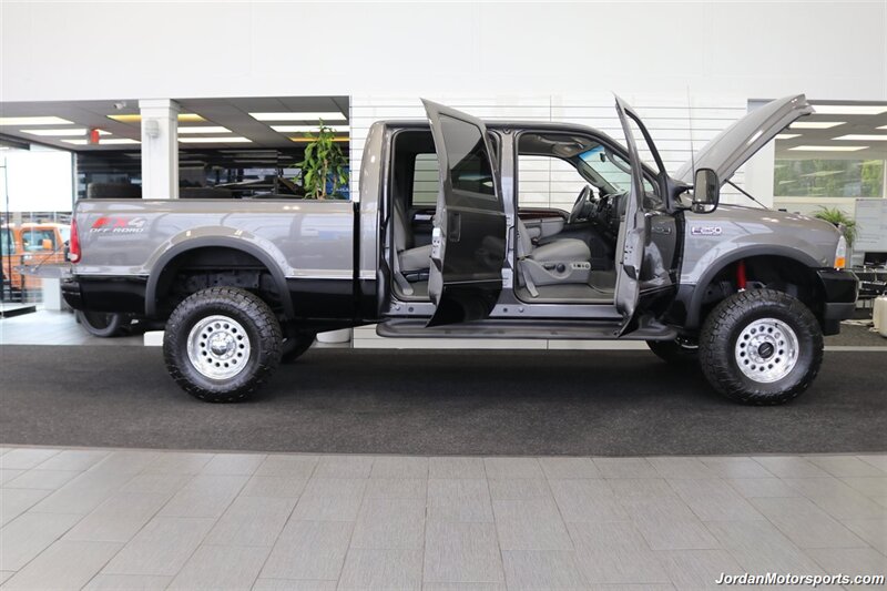 2003 Ford F-250 Lariat  SAME OWNER FOR LAST 20 YEARS* LEVELED ON NEW 35 " TOYO'S AT-3 10-PLY* SPRAY IN BED LINER* ALL BOOKS & KEYS* 0-RUST* FULL FRESH SERVICE* EXCELLENT CONDITION - Photo 11 - Portland, OR 97230