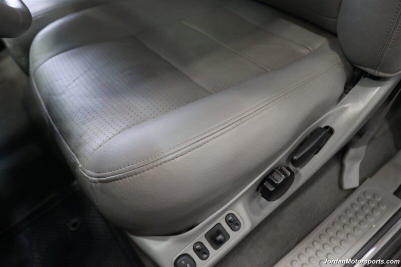 2003 Ford F-250 Lariat  SAME OWNER FOR LAST 20 YEARS* LEVELED ON NEW 35 " TOYO'S AT-3 10-PLY* SPRAY IN BED LINER* ALL BOOKS & KEYS* 0-RUST* FULL FRESH SERVICE* EXCELLENT CONDITION - Photo 72 - Portland, OR 97230