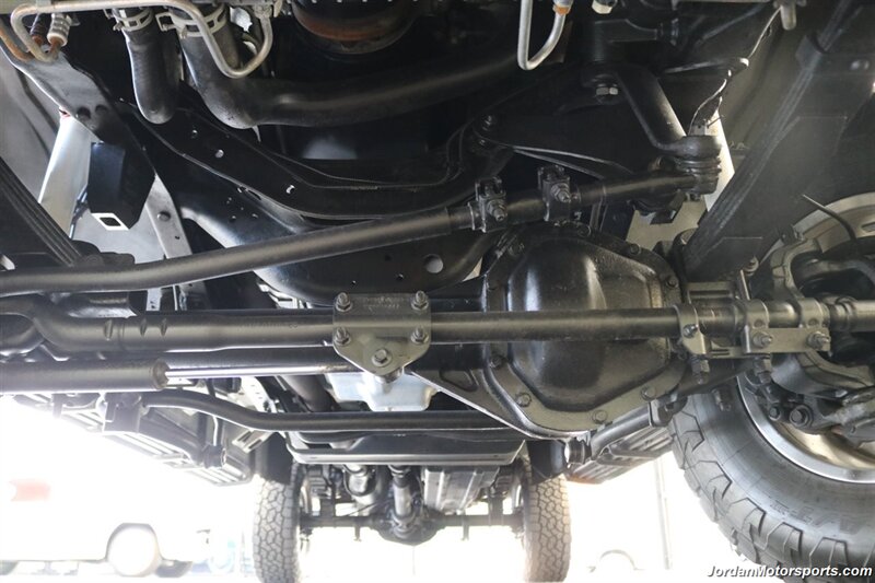 2003 Ford F-250 Lariat  SAME OWNER FOR LAST 20 YEARS* LEVELED ON NEW 35 " TOYO'S AT-3 10-PLY* SPRAY IN BED LINER* ALL BOOKS & KEYS* 0-RUST* FULL FRESH SERVICE* EXCELLENT CONDITION - Photo 32 - Portland, OR 97230