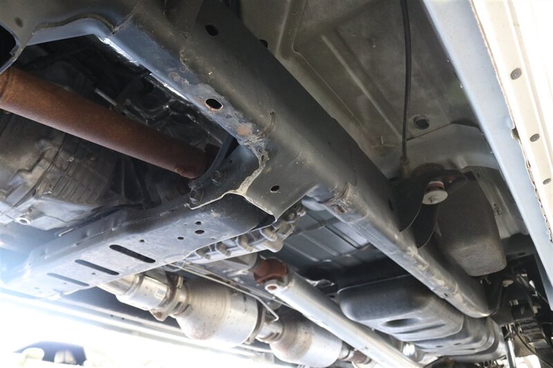 2012 RAM 2500 ST  1-OWNER* 23K MILES ORIGINAL* 6-SPEED MANUAL* 100% STOCK* 0-RUST* CREW CAB SHORT BED* GOOSENECK* NEW BILSTEIN 5100 SHOCKS WITH 3 "LEVEL KIT* NEW 35 " BFG KO3 10-PLYS* ALL BOOKS & 4-KEYS - Photo 26 - Portland, OR 97230