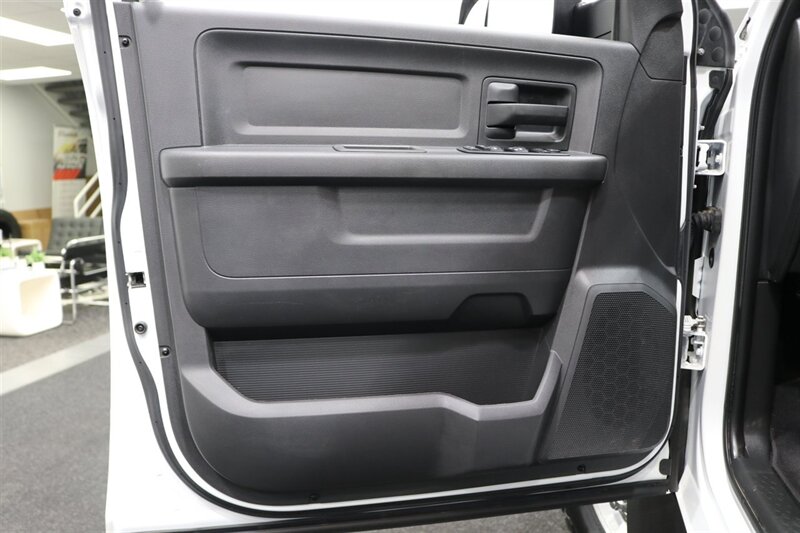 2012 RAM 2500 ST  1-OWNER* 23K MILES ORIGINAL* 6-SPEED MANUAL* 100% STOCK* 0-RUST* CREW CAB SHORT BED* GOOSENECK* NEW BILSTEIN 5100 SHOCKS WITH 3 "LEVEL KIT* NEW 35 " BFG KO3 10-PLYS* ALL BOOKS & 4-KEYS - Photo 72 - Portland, OR 97230