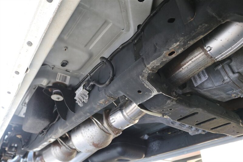 2012 RAM 2500 ST  1-OWNER* 23K MILES ORIGINAL* 6-SPEED MANUAL* 100% STOCK* 0-RUST* CREW CAB SHORT BED* GOOSENECK* NEW BILSTEIN 5100 SHOCKS WITH 3 "LEVEL KIT* NEW 35 " BFG KO3 10-PLYS* ALL BOOKS & 4-KEYS - Photo 24 - Portland, OR 97230