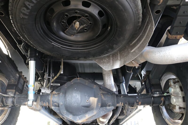 2012 RAM 2500 ST  1-OWNER* 23K MILES ORIGINAL* 6-SPEED MANUAL* 100% STOCK* 0-RUST* CREW CAB SHORT BED* GOOSENECK* NEW BILSTEIN 5100 SHOCKS WITH 3 "LEVEL KIT* NEW 35 " BFG KO3 10-PLYS* ALL BOOKS & 4-KEYS - Photo 33 - Portland, OR 97230