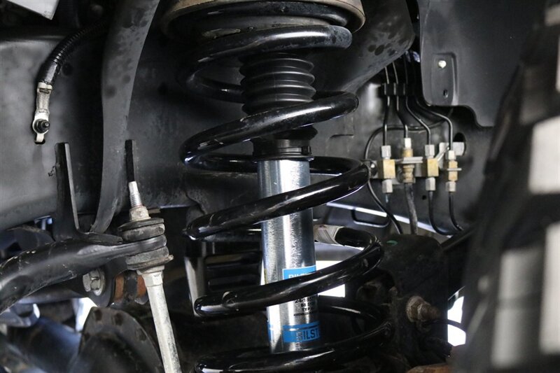 2012 RAM 2500 ST  1-OWNER* 23K MILES ORIGINAL* 6-SPEED MANUAL* 100% STOCK* 0-RUST* CREW CAB SHORT BED* GOOSENECK* NEW BILSTEIN 5100 SHOCKS WITH 3 "LEVEL KIT* NEW 35 " BFG KO3 10-PLYS* ALL BOOKS & 4-KEYS - Photo 23 - Portland, OR 97230