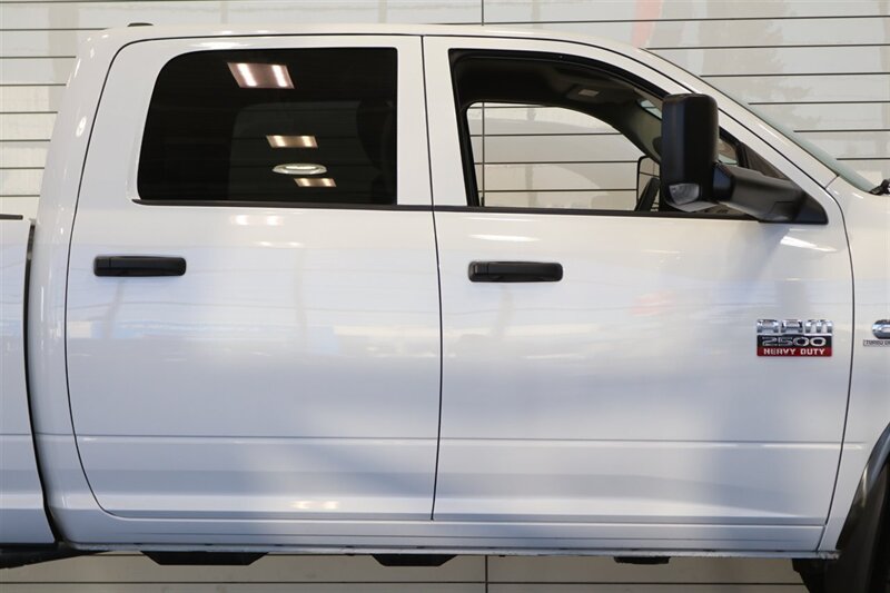 2012 RAM 2500 ST  1-OWNER* 23K MILES ORIGINAL* 6-SPEED MANUAL* 100% STOCK* 0-RUST* CREW CAB SHORT BED* GOOSENECK* NEW BILSTEIN 5100 SHOCKS WITH 3 "LEVEL KIT* NEW 35 " BFG KO3 10-PLYS* ALL BOOKS & 4-KEYS - Photo 47 - Portland, OR 97230