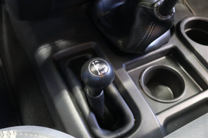 2012 RAM 2500 ST  1-OWNER* 23K MILES ORIGINAL* 6-SPEED MANUAL* 100% STOCK* 0-RUST* CREW CAB SHORT BED* GOOSENECK* NEW BILSTEIN 5100 SHOCKS WITH 3 "LEVEL KIT* NEW 35 " BFG KO3 10-PLYS* ALL BOOKS & 4-KEYS - Photo 88 - Portland, OR 97230