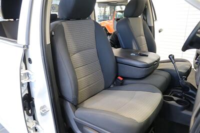2012 RAM 2500 ST  1-OWNER* 23K MILES ORIGINAL* 6-SPEED MANUAL* 100% STOCK* 0-RUST* CREW CAB SHORT BED* GOOSENECK* NEW BILSTEIN 5100 SHOCKS WITH 3 "LEVEL KIT* NEW 35 " BFG KO3 10-PLYS* ALL BOOKS & 4-KEYS - Photo 17 - Portland, OR 97230