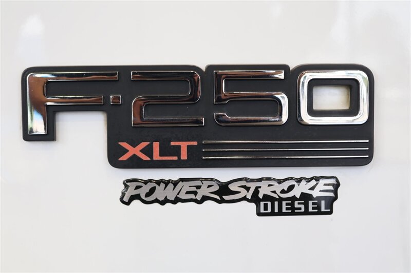 1996 Ford F-250 XLT   - Photo 85 - Portland, OR 97230