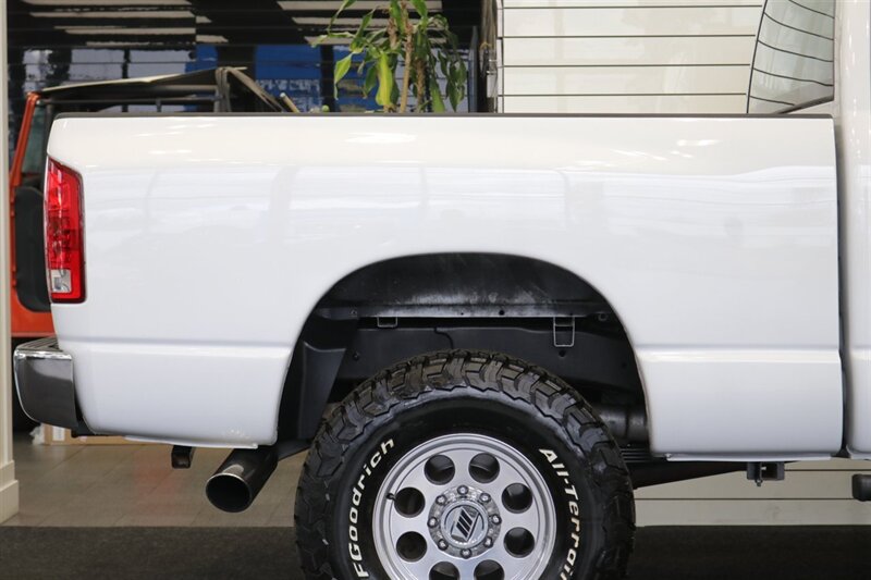 2005 Dodge Ram 2500 SLT  100% RUST FREE* LIKE NEW BED W/SPRAY IN BED LINER* REAR AIR BAGS* NV 5600 W/ MANUAL TRASFER CASE MECHANICAL* NEW 17 "PRO COMPS* NEW 35 " BFGK KO3s* ALL SERVICE RECORDS SINCE NEW @DODGE DEALER* 0-RUST - Photo 63 - Portland, OR 97230