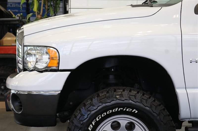 2005 Dodge Ram 2500 SLT  100% RUST FREE* LIKE NEW BED W/SPRAY IN BED LINER* REAR AIR BAGS* NV 5600 W/ MANUAL TRASFER CASE MECHANICAL* NEW 17 "PRO COMPS* NEW 35 " BFGK KO3s* ALL SERVICE RECORDS SINCE NEW @DODGE DEALER* 0-RUST - Photo 58 - Portland, OR 97230
