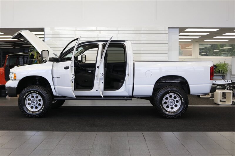 2005 Dodge Ram 2500 SLT  100% RUST FREE* LIKE NEW BED W/SPRAY IN BED LINER* REAR AIR BAGS* NV 5600 W/ MANUAL TRASFER CASE MECHANICAL* NEW 17 "PRO COMPS* NEW 35 " BFGK KO3s* ALL SERVICE RECORDS SINCE NEW @DODGE DEALER* 0-RUST - Photo 10 - Portland, OR 97230