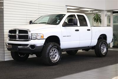 2005 Dodge Ram 2500 SLT  100% RUST FREE* LIKE NEW BED W/SPRAY IN BED LINER* REAR AIR BAGS* NV 5600 W/ MANUAL TRASFER CASE MECHANICAL* NEW 17 "PRO COMPS* NEW 35 " BFGK KO3s* ALL SERVICE RECORDS SINCE NEW @DODGE DEALER* 0-RUST - Photo 1 - Portland, OR 97230