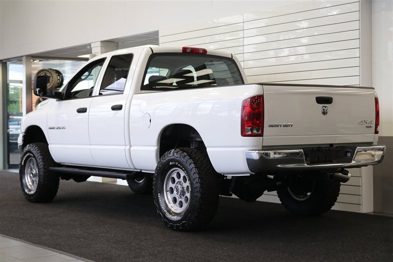 2005 Dodge Ram 2500 SLT  100% RUST FREE* LIKE NEW BED W/SPRAY IN BED LINER* REAR AIR BAGS* NV 5600 W/ MANUAL TRASFER CASE MECHANICAL* NEW 17 "PRO COMPS* NEW 35 " BFGK KO3s* ALL SERVICE RECORDS SINCE NEW @DODGE DEALER* 0-RUST - Photo 6 - Portland, OR 97230