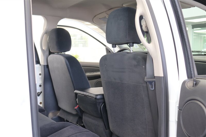 2005 Dodge Ram 2500 SLT  100% RUST FREE* LIKE NEW BED W/SPRAY IN BED LINER* REAR AIR BAGS* NV 5600 W/ MANUAL TRASFER CASE MECHANICAL* NEW 17 "PRO COMPS* NEW 35 " BFGK KO3s* ALL SERVICE RECORDS SINCE NEW @DODGE DEALER* 0-RUST - Photo 83 - Portland, OR 97230