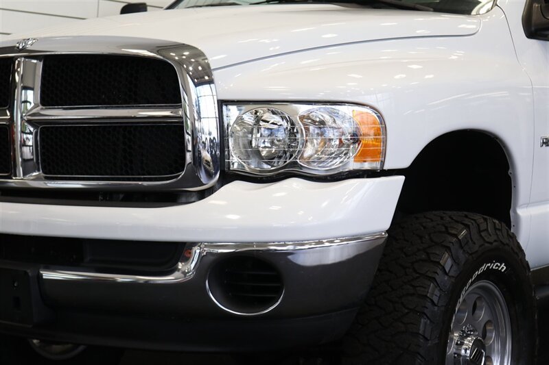 2005 Dodge Ram 2500 SLT  100% RUST FREE* LIKE NEW BED W/SPRAY IN BED LINER* REAR AIR BAGS* NV 5600 W/ MANUAL TRASFER CASE MECHANICAL* NEW 17 "PRO COMPS* NEW 35 " BFGK KO3s* ALL SERVICE RECORDS SINCE NEW @DODGE DEALER* 0-RUST - Photo 12 - Portland, OR 97230