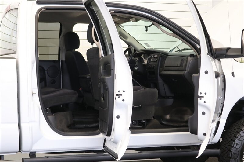 2005 Dodge Ram 2500 SLT  100% RUST FREE* LIKE NEW BED W/SPRAY IN BED LINER* REAR AIR BAGS* NV 5600 W/ MANUAL TRASFER CASE MECHANICAL* NEW 17 "PRO COMPS* NEW 35 " BFGK KO3s* ALL SERVICE RECORDS SINCE NEW @DODGE DEALER* 0-RUST - Photo 43 - Portland, OR 97230
