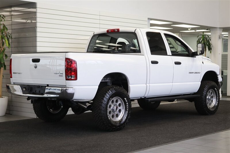 2005 Dodge Ram 2500 SLT  100% RUST FREE* LIKE NEW BED W/SPRAY IN BED LINER* REAR AIR BAGS* NV 5600 W/ MANUAL TRASFER CASE MECHANICAL* NEW 17 "PRO COMPS* NEW 35 " BFGK KO3s* ALL SERVICE RECORDS SINCE NEW @DODGE DEALER* 0-RUST - Photo 7 - Portland, OR 97230