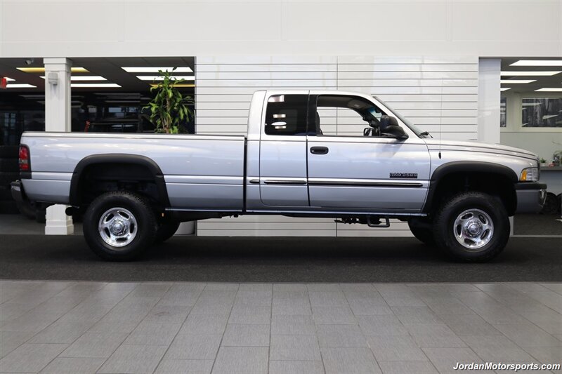 2002 Dodge Ram 2500 ST  5.9L WITH 5-SPEED MANUAL* RUST FREE* NEVER HAD 5TH WHEEL OR GOOSNECK* REAR AIRBAGS* NEW 33 " COOPER ALL TERRAIN 10-PLYS* 4X4* NEW BRAKES-ROTORS-CALIPERS* ALL BOOKS & KEYS - Photo 4 - Portland, OR 97230