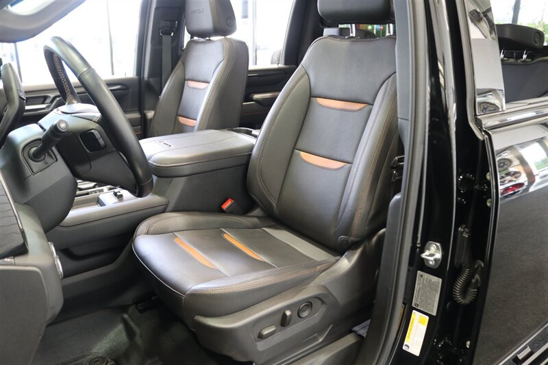 2024 GMC Sierra 3500 AT4  1-OWNER* 4 " COGNITO LIFT W/ FOX SHOCKS* 20 " FUELS 35 " TOYO R/Ts* AT4 PREM PLUS PKG*  PAINT MATCHED FLARES* FULL FRONT PPF* ALL BOOKS & 2-KEYS - Photo 18 - Portland, OR 97230