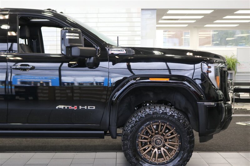 2024 GMC Sierra 3500 AT4  1-OWNER* 4 " COGNITO LIFT W/ FOX SHOCKS* 20 " FUELS 35 " TOYO R/Ts* AT4 PREM PLUS PKG*  PAINT MATCHED FLARES* FULL FRONT PPF* ALL BOOKS & 2-KEYS - Photo 57 - Portland, OR 97230