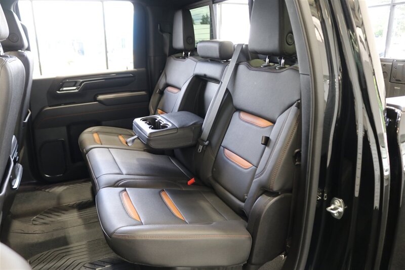 2024 GMC Sierra 3500 AT4  1-OWNER* 4 " COGNITO LIFT W/ FOX SHOCKS* 20 " FUELS 35 " TOYO R/Ts* AT4 PREM PLUS PKG*  PAINT MATCHED FLARES* FULL FRONT PPF* ALL BOOKS & 2-KEYS - Photo 53 - Portland, OR 97230
