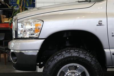 2006 Dodge Ram 3500 100% RUST FREE* 100% STOCK NEVER TUNED* NEW 3 "FABTEC LEVEL KIT W/BILSTEIN 5100s* NEW 35 "TOYO A/T III* NEW BRAKE CALIPERS-ROTORS-PADS-COOLANT FLUSH-BRAKE FLUID FLUSH-BELTS-AC SERVICE* DEALER SERVICED - Photo 40 - Portland, OR 97230