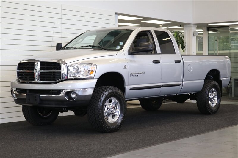 2006 Dodge Ram 3500 100% RUST FREE* 100% STOCK NEVER TUNED* NEW 3 "FABTEC LEVEL KIT W/BILSTEIN 5100s* NEW 35 "TOYO A/T III* NEW BRAKE CALIPERS-ROTORS-PADS-COOLANT FLUSH-BRAKE FLUID FLUSH-BELTS-AC SERVICE* DEALER SERVICED - Photo 3 - Portland, OR 97230