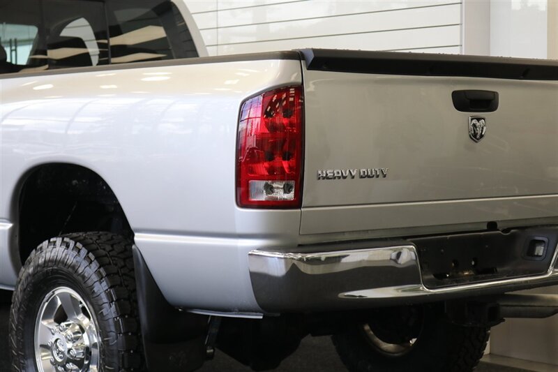 2006 Dodge Ram 3500 100% RUST FREE* 100% STOCK NEVER TUNED* NEW 3 "FABTEC LEVEL KIT W/BILSTEIN 5100s* NEW 35 "TOYO A/T III* NEW BRAKE CALIPERS-ROTORS-PADS-COOLANT FLUSH-BRAKE FLUID FLUSH-BELTS-AC SERVICE* DEALER SERVICED - Photo 37 - Portland, OR 97230