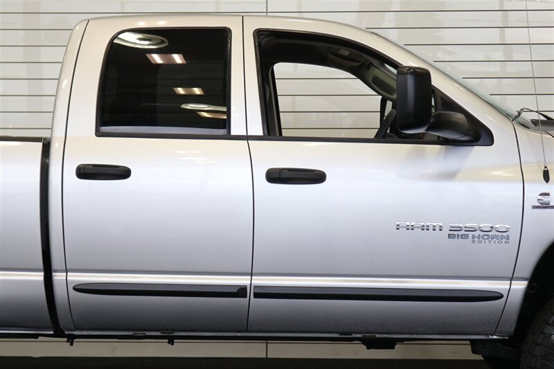 2006 Dodge Ram 3500 100% RUST FREE* 100% STOCK NEVER TUNED* NEW 3 "FABTEC LEVEL KIT W/BILSTEIN 5100s* NEW 35 "TOYO A/T III* NEW BRAKE CALIPERS-ROTORS-PADS-COOLANT FLUSH-BRAKE FLUID FLUSH-BELTS-AC SERVICE* DEALER SERVICED - Photo 43 - Portland, OR 97230