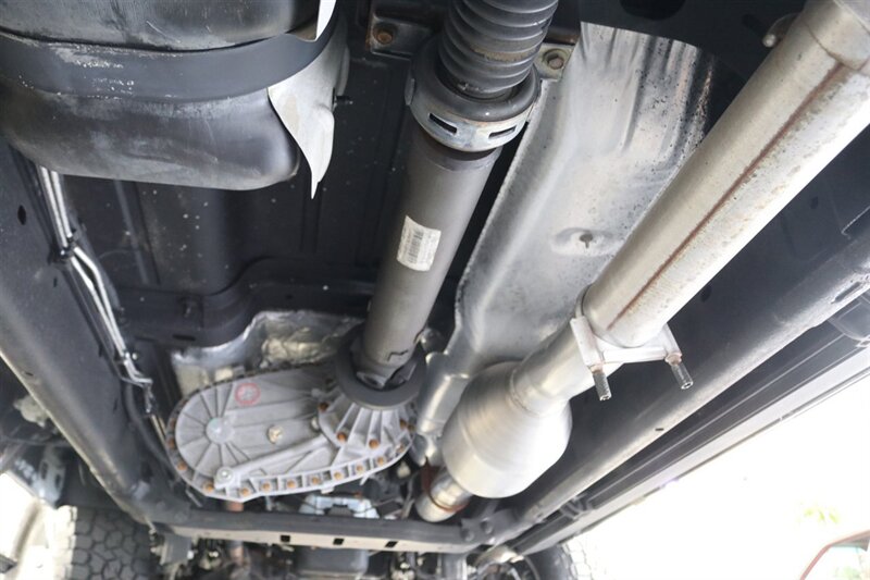 2006 Dodge Ram 3500 100% RUST FREE* 100% STOCK NEVER TUNED* NEW 3 "FABTEC LEVEL KIT W/BILSTEIN 5100s* NEW 35 "TOYO A/T III* NEW BRAKE CALIPERS-ROTORS-PADS-COOLANT FLUSH-BRAKE FLUID FLUSH-BELTS-AC SERVICE* DEALER SERVICED - Photo 23 - Portland, OR 97230