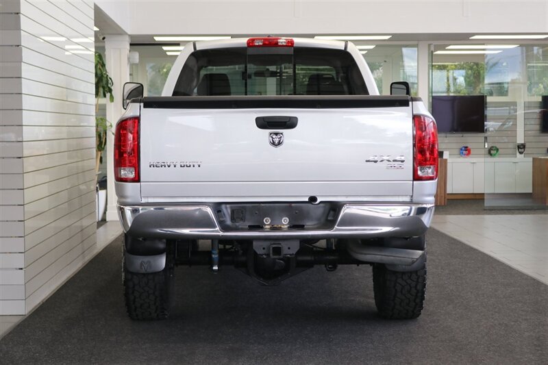 2006 Dodge Ram 3500 100% RUST FREE* 100% STOCK NEVER TUNED* NEW 3 "FABTEC LEVEL KIT W/BILSTEIN 5100s* NEW 35 "TOYO A/T III* NEW BRAKE CALIPERS-ROTORS-PADS-COOLANT FLUSH-BRAKE FLUID FLUSH-BELTS-AC SERVICE* DEALER SERVICED - Photo 8 - Portland, OR 97230