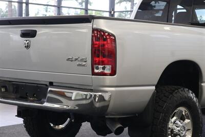 2006 Dodge Ram 3500 100% RUST FREE* 100% STOCK NEVER TUNED* NEW 3 "FABTEC LEVEL KIT W/BILSTEIN 5100s* NEW 35 "TOYO A/T III* NEW BRAKE CALIPERS-ROTORS-PADS-COOLANT FLUSH-BRAKE FLUID FLUSH-BELTS-AC SERVICE* DEALER SERVICED - Photo 36 - Portland, OR 97230