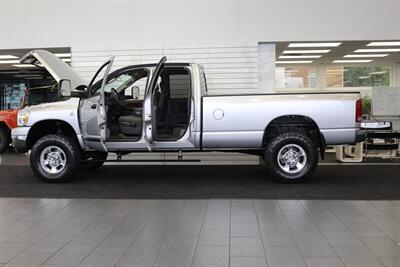 2006 Dodge Ram 3500 100% RUST FREE* 100% STOCK NEVER TUNED* NEW 3 "FABTEC LEVEL KIT W/BILSTEIN 5100s* NEW 35 "TOYO A/T III* NEW BRAKE CALIPERS-ROTORS-PADS-COOLANT FLUSH-BRAKE FLUID FLUSH-BELTS-AC SERVICE* DEALER SERVICED - Photo 9 - Portland, OR 97230