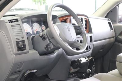 2006 Dodge Ram 3500 100% RUST FREE* 100% STOCK NEVER TUNED* NEW 3 "FABTEC LEVEL KIT W/BILSTEIN 5100s* NEW 35 "TOYO A/T III* NEW BRAKE CALIPERS-ROTORS-PADS-COOLANT FLUSH-BRAKE FLUID FLUSH-BELTS-AC SERVICE* DEALER SERVICED - Photo 78 - Portland, OR 97230