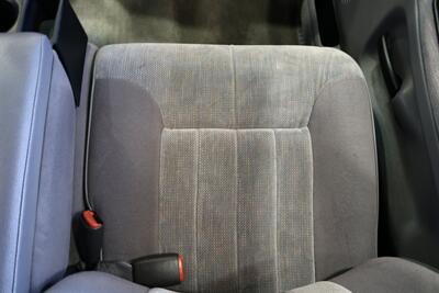 1995 Dodge Ram 2500 SLT Laramie 100% RUST FREE* NEW WINDOW OUT FULL REPAINT / BUFFED / WET SANDED / POLISHED* NEW 3 " LEVEL LIFT W/ BILSTEIN 5100s* NEW 35 " FALKEN A/T 4Ws* NEW FUEL PUMP - NEW LIFT PUMP - AC SERVICE - Photo 75 - Portland, OR 97230