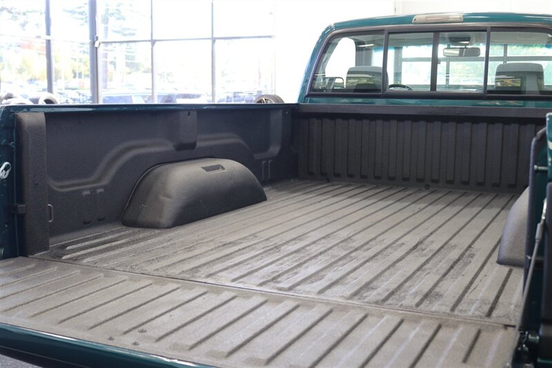 1995 Dodge Ram 2500 SLT Laramie 100% RUST FREE* NEW WINDOW OUT FULL REPAINT / BUFFED / WET SANDED / POLISHED* NEW 3 " LEVEL LIFT W/ BILSTEIN 5100s* NEW 35 " FALKEN A/T 4Ws* NEW FUEL PUMP - NEW LIFT PUMP - AC SERVICE - Photo 55 - Portland, OR 97230