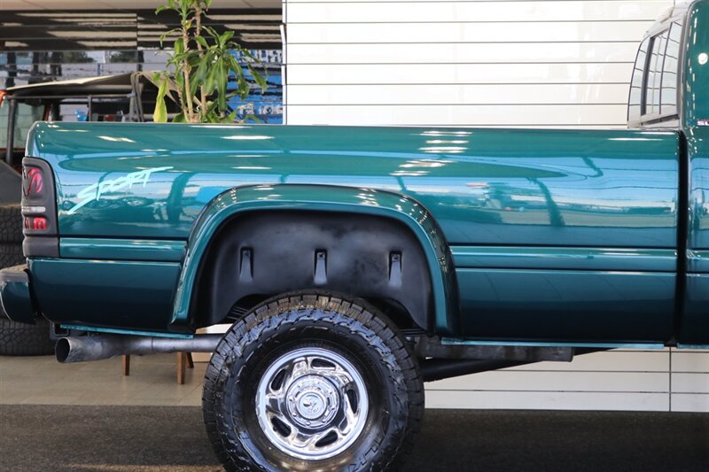 1995 Dodge Ram 2500 SLT Laramie 100% RUST FREE* NEW WINDOW OUT FULL REPAINT / BUFFED / WET SANDED / POLISHED* NEW 3 " LEVEL LIFT W/ BILSTEIN 5100s* NEW 35 " FALKEN A/T 4Ws* NEW FUEL PUMP - NEW LIFT PUMP - AC SERVICE - Photo 51 - Portland, OR 97230