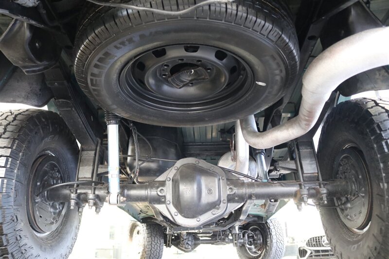1995 Dodge Ram 2500 SLT Laramie 100% RUST FREE* NEW WINDOW OUT FULL REPAINT / BUFFED / WET SANDED / POLISHED* NEW 3 " LEVEL LIFT W/ BILSTEIN 5100s* NEW 35 " FALKEN A/T 4Ws* NEW FUEL PUMP - NEW LIFT PUMP - AC SERVICE - Photo 38 - Portland, OR 97230