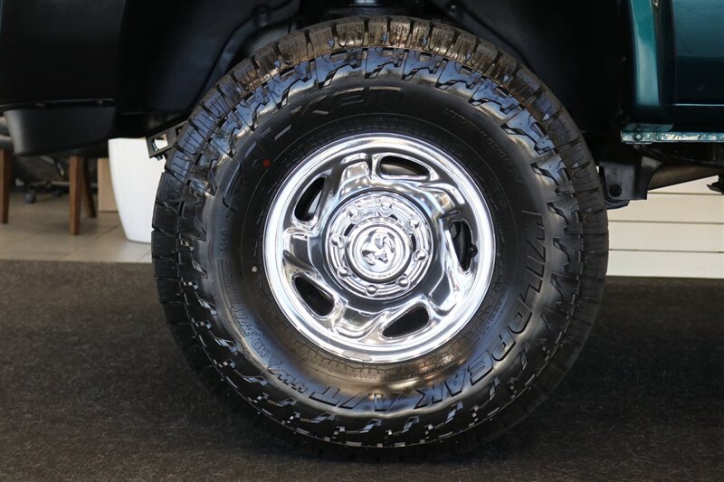 1995 Dodge Ram 2500 SLT Laramie 100% RUST FREE* NEW WINDOW OUT FULL REPAINT / BUFFED / WET SANDED / POLISHED* NEW 3 " LEVEL LIFT W/ BILSTEIN 5100s* NEW 35 " FALKEN A/T 4Ws* NEW FUEL PUMP - NEW LIFT PUMP - AC SERVICE - Photo 20 - Portland, OR 97230