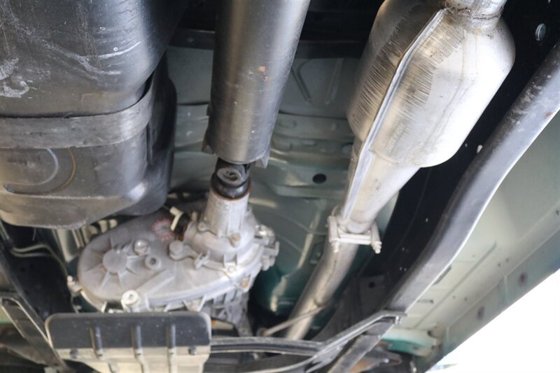 1995 Dodge Ram 2500 SLT Laramie 100% RUST FREE* NEW WINDOW OUT FULL REPAINT / BUFFED / WET SANDED / POLISHED* NEW 3 " LEVEL LIFT W/ BILSTEIN 5100s* NEW 35 " FALKEN A/T 4Ws* NEW FUEL PUMP - NEW LIFT PUMP - AC SERVICE - Photo 26 - Portland, OR 97230