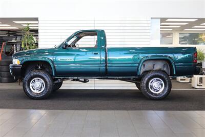 1995 Dodge Ram 2500 SLT Laramie 100% RUST FREE* NEW WINDOW OUT FULL REPAINT / BUFFED / WET SANDED / POLISHED* NEW 3 " LEVEL LIFT W/ BILSTEIN 5100s* NEW 35 " FALKEN A/T 4Ws* NEW FUEL PUMP - NEW LIFT PUMP - AC SERVICE - Photo 4 - Portland, OR 97230