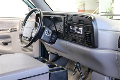 1995 Dodge Ram 2500 SLT Laramie 100% RUST FREE* NEW WINDOW OUT FULL REPAINT / BUFFED / WET SANDED / POLISHED* NEW 3 " LEVEL LIFT W/ BILSTEIN 5100s* NEW 35 " FALKEN A/T 4Ws* NEW FUEL PUMP - NEW LIFT PUMP - AC SERVICE - Photo 77 - Portland, OR 97230